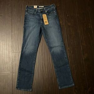 Women’s Levi Classic Straight Jeans